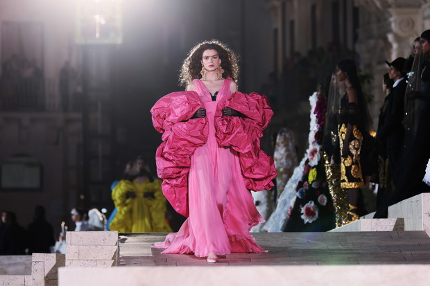 Dolce &amp; Gabbana Haute Couture Fall/Winter 22/23 - Runway