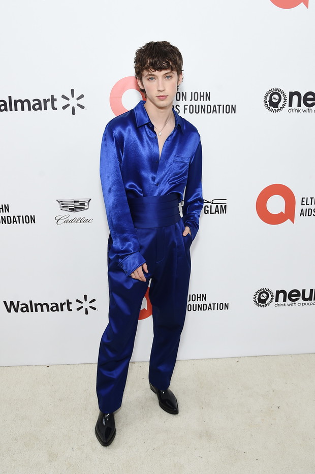 28th Annual Elton John AIDS Foundation Academy Awards Viewing Party Sponsored By IMDb, Neuro Drinks And Walmart - Red Carpet