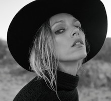 Anja Rubik, Viva! 13/2020