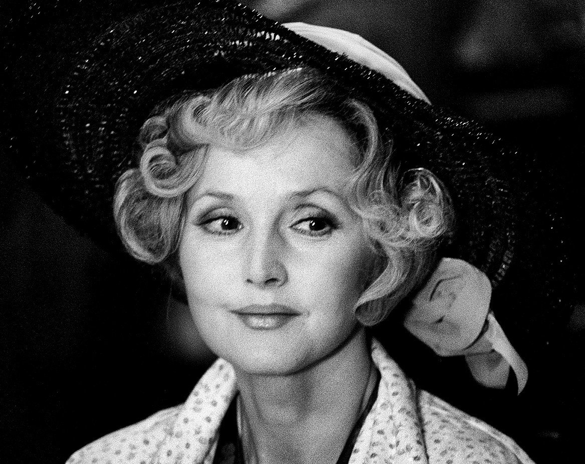 Elżbieta Starostecka, przedstawienie „Jej mężowie” w Teatrze Telewizji, Warszawa, 1991 rok