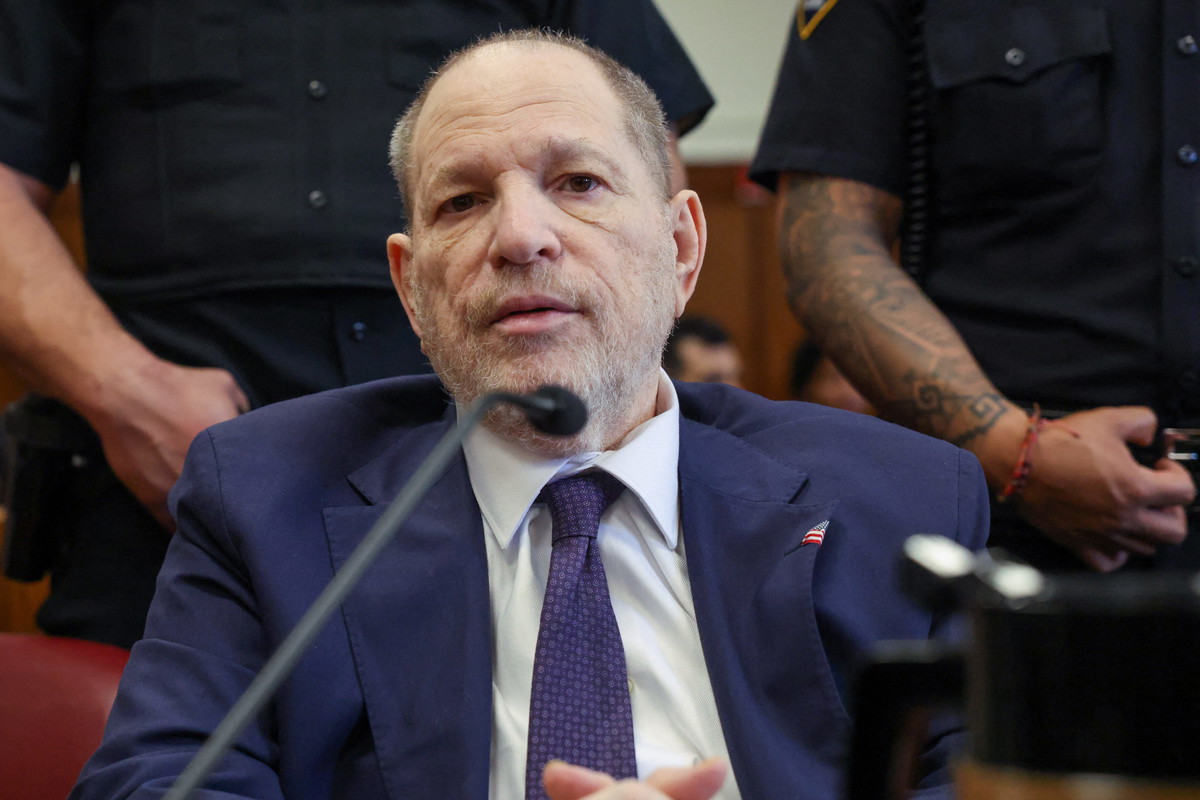 Weinstein appears at Manhattan Criminal Court for his rape and sexual assault trial in New York City