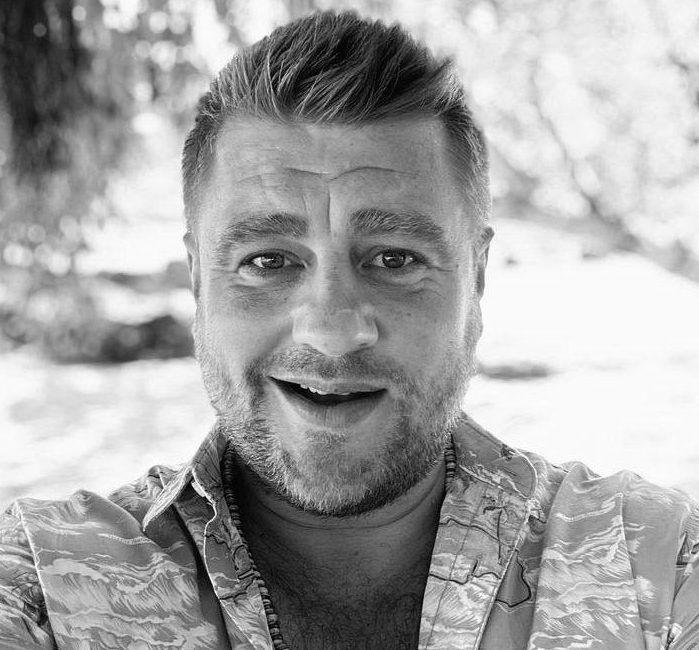 Tomasz Jakubiak, zdjęcie pożegnalne w dniu śmierci kucharza - jamnik