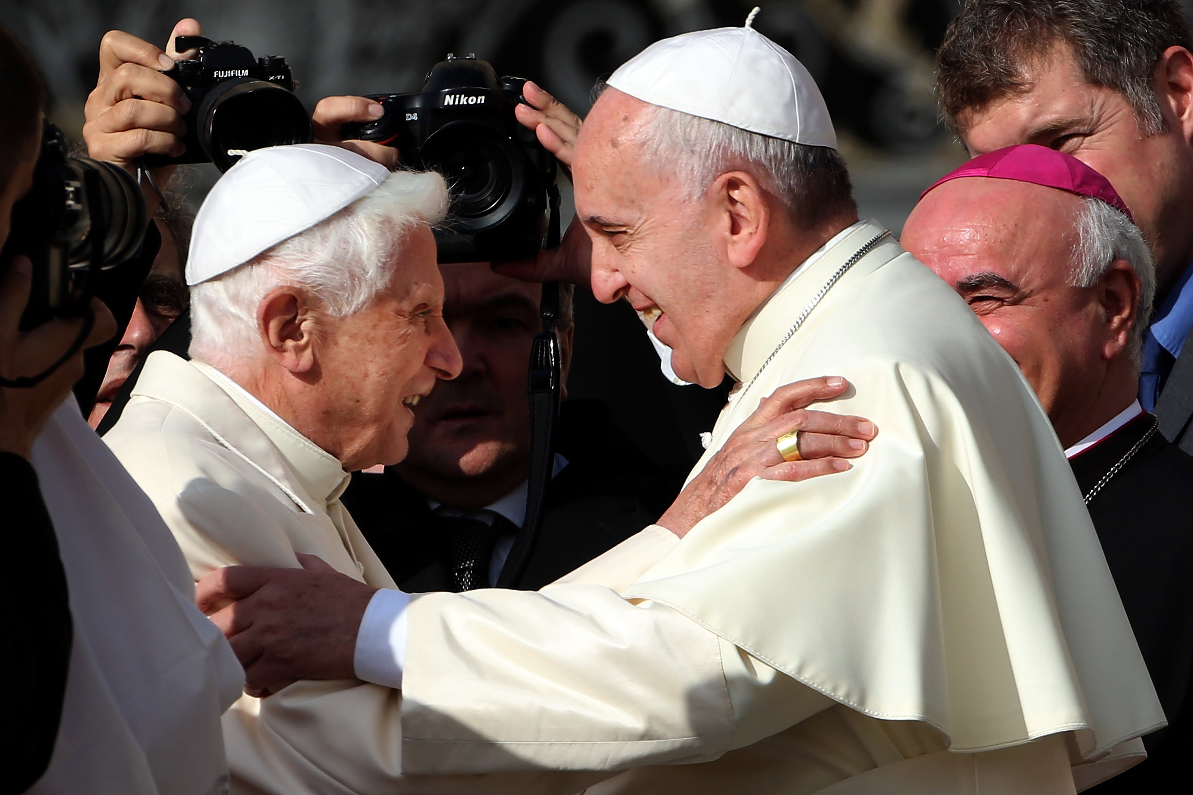 Benedykt XVI papież Franciszek