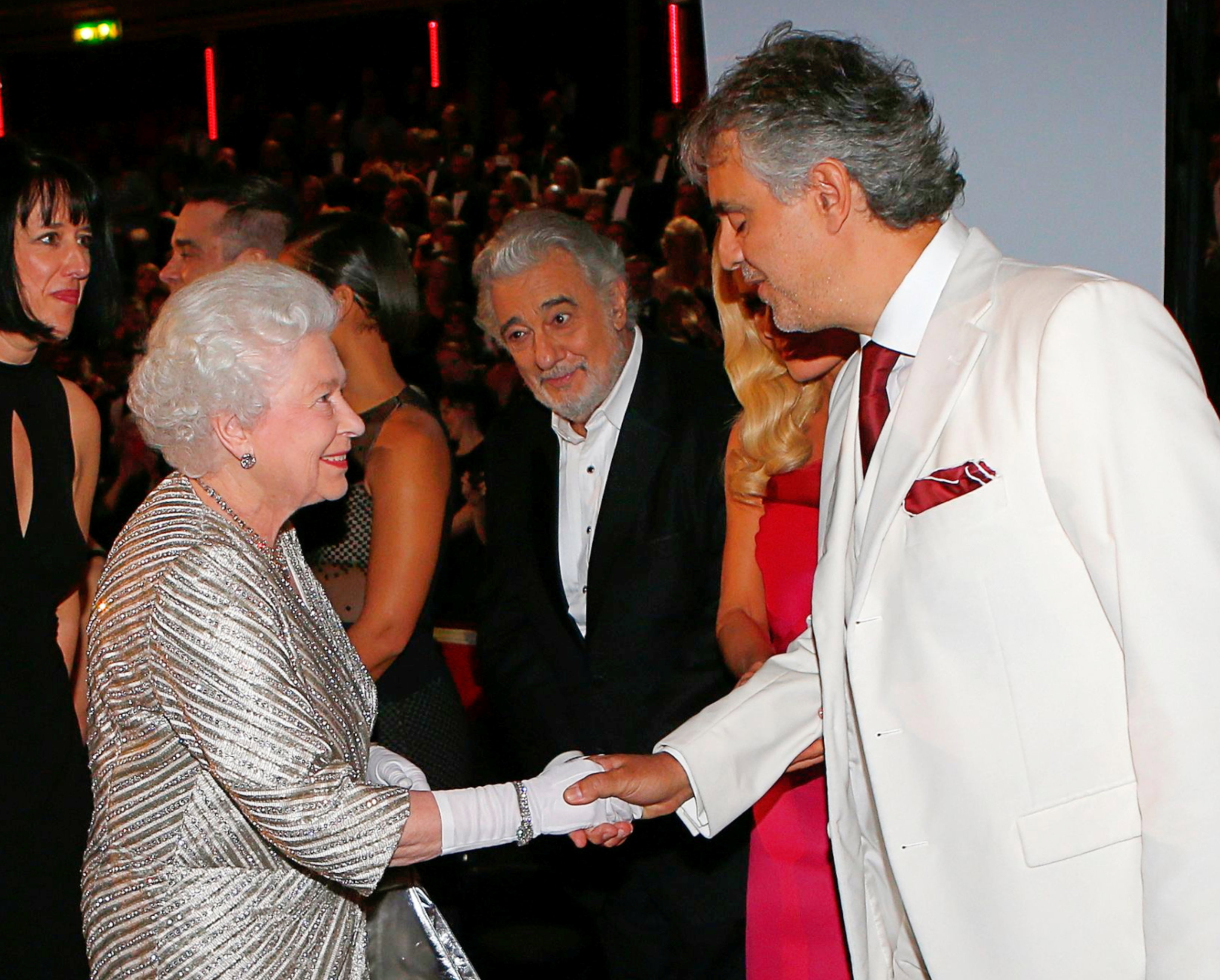 Królowa Elżbieta II, Andrea Bocelli, 2012e87 - 2025-04-14T153250