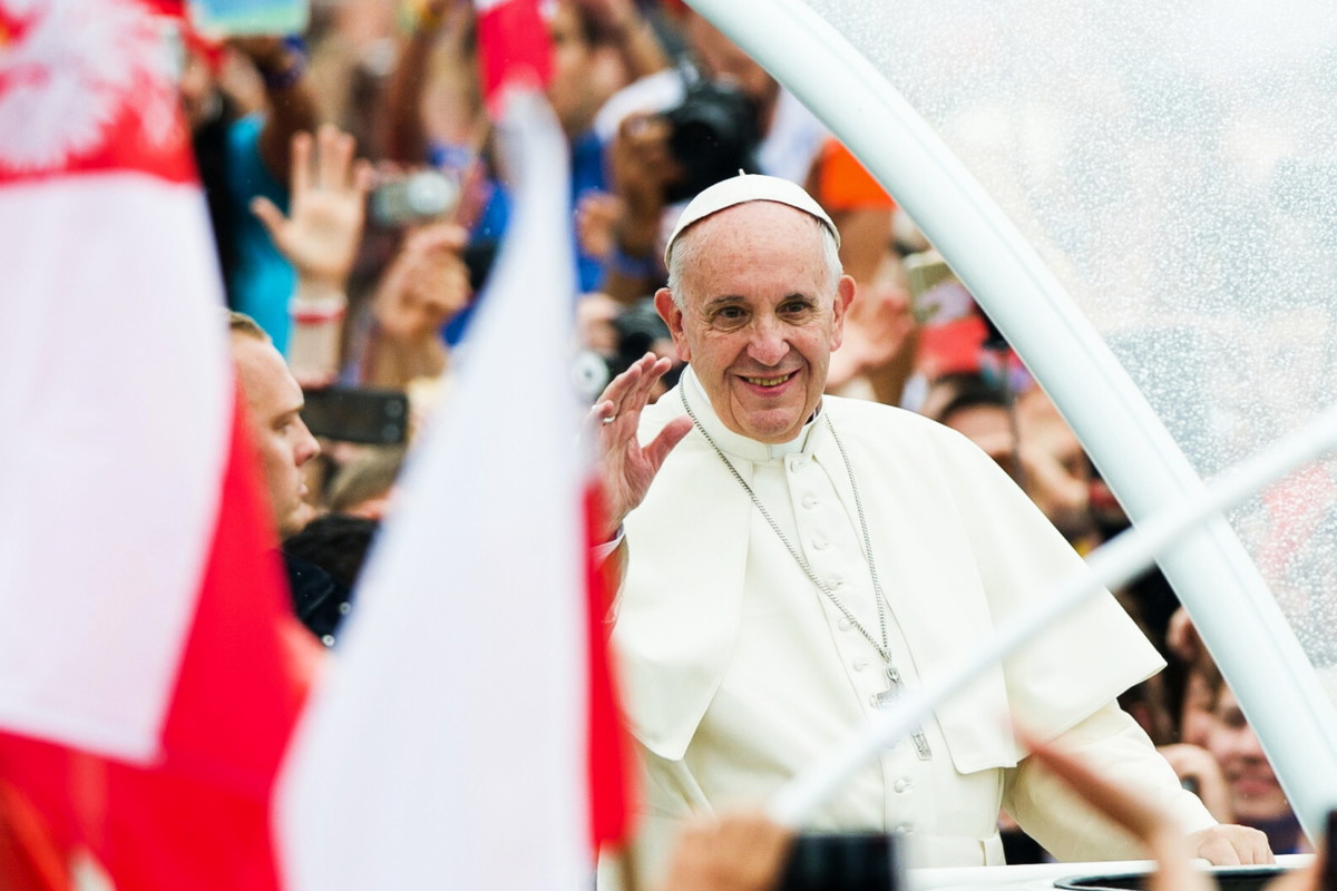 Papież Franciszek, 28.07.2016 Kraków Światowe Dni Młodzieży Wizyta papieża Franciszka Przejazd tramwajem z rezydencji biskupów krakowskich przy ul. Franciszkańskiej na Błonia