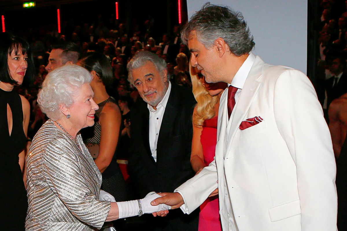 Królowa Elżbieta II, Andrea Bocelli, 2012