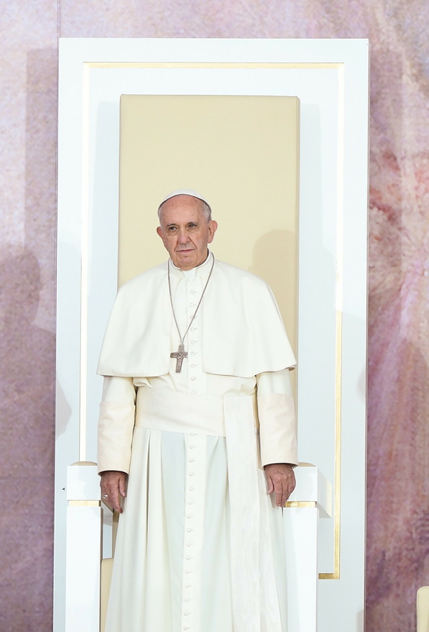 Papież Franciszek, 28.07.2016 Kraków Światowe Dni Młodzieży Wizyta papieża Franciszka Przejazd tramwajem z rezydencji biskupów krakowskich przy ul. Franciszkańskiej na Błonia