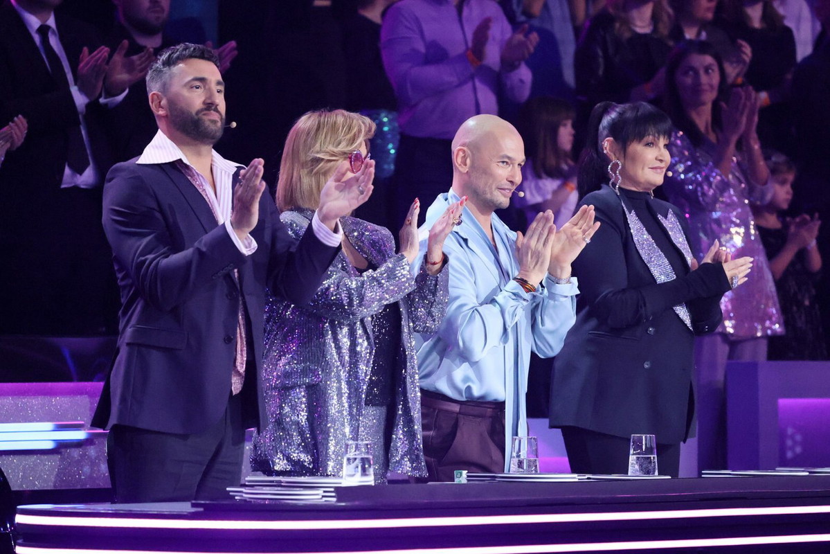 Rafał Maserak, Ewa Kasprzyk, Tomasz Wygoda, Iwona Pavlović, „Taniec z Gwiazdami”, Warszawa, 30.03.2025 r. - jamnik