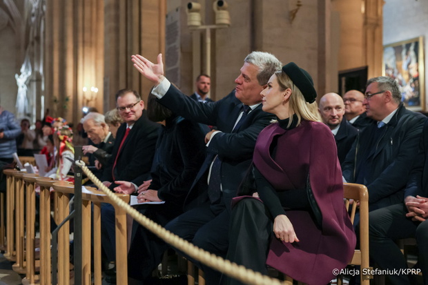 003_Pierwsza_Dama_Marta_Nawrocka_Paryż_Inauguracja_Kaplicy Polskiej i ponownego wprowadzenia do niej Ikony Matki Bożej Częstochowskiej_08-11-2025_7C6A5687