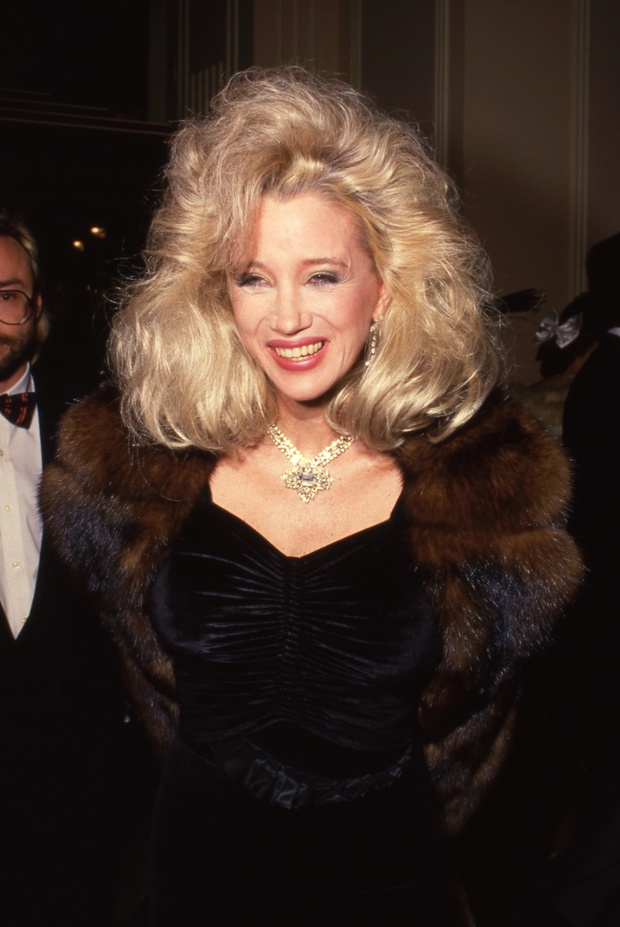 Sally Kirkland.