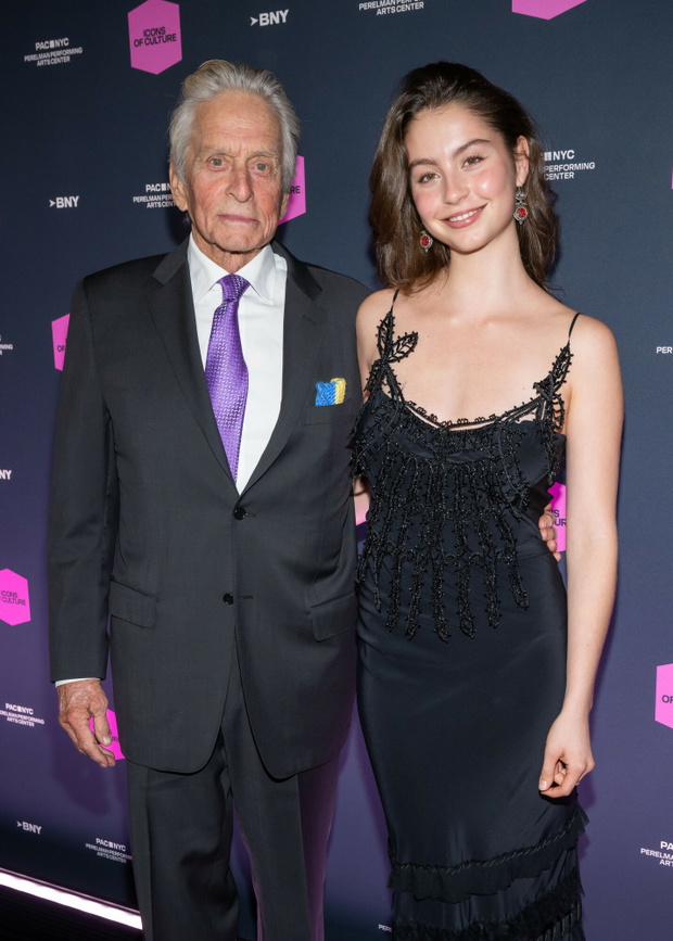 Michael Douglas z córka na imprezie PAC NYC Icons w Nowym Jorku
