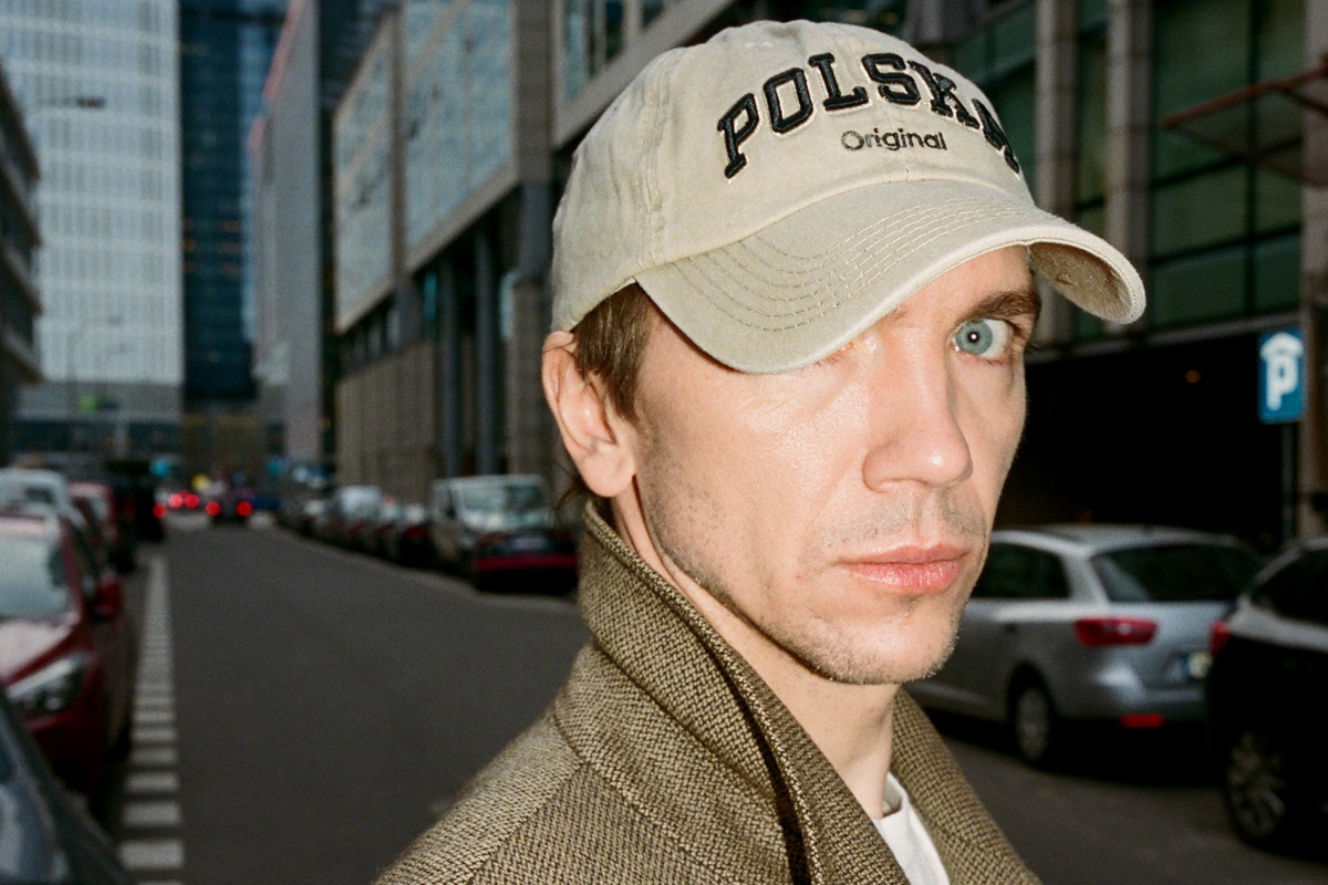 Jan Komasa, Viva! 22/2025