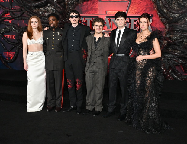 Sadie Sink, Caleb McLaughlin, Finn Wolfhard, Gaten Matarazzo, Noah Schnapp i Millie Bobby Brown