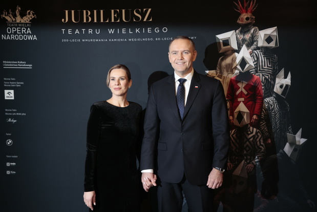 29.11.2025 Warszawa Teatr Wielki Gala z okazji jubileuszu 200-lecia wmurowania kamienia wegielnego oraz 60-lecia odbudowy Teatru Wielkiego w Warszawie z udzialem Prezydenta Karola Nawrockiego i zony Marty Nawrockiej