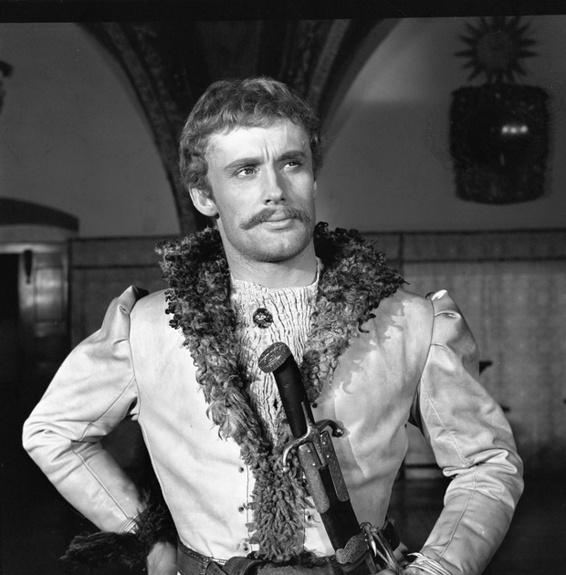 Warszawa, 02.09.1974 r. Premiera 2-częściowego filmu 'Potop' wg Henryka Sienkiewicza w reżyserii Jerzego Hoffmana. Nz. Daniel Olbrychski jako Andrzej Kmicic.