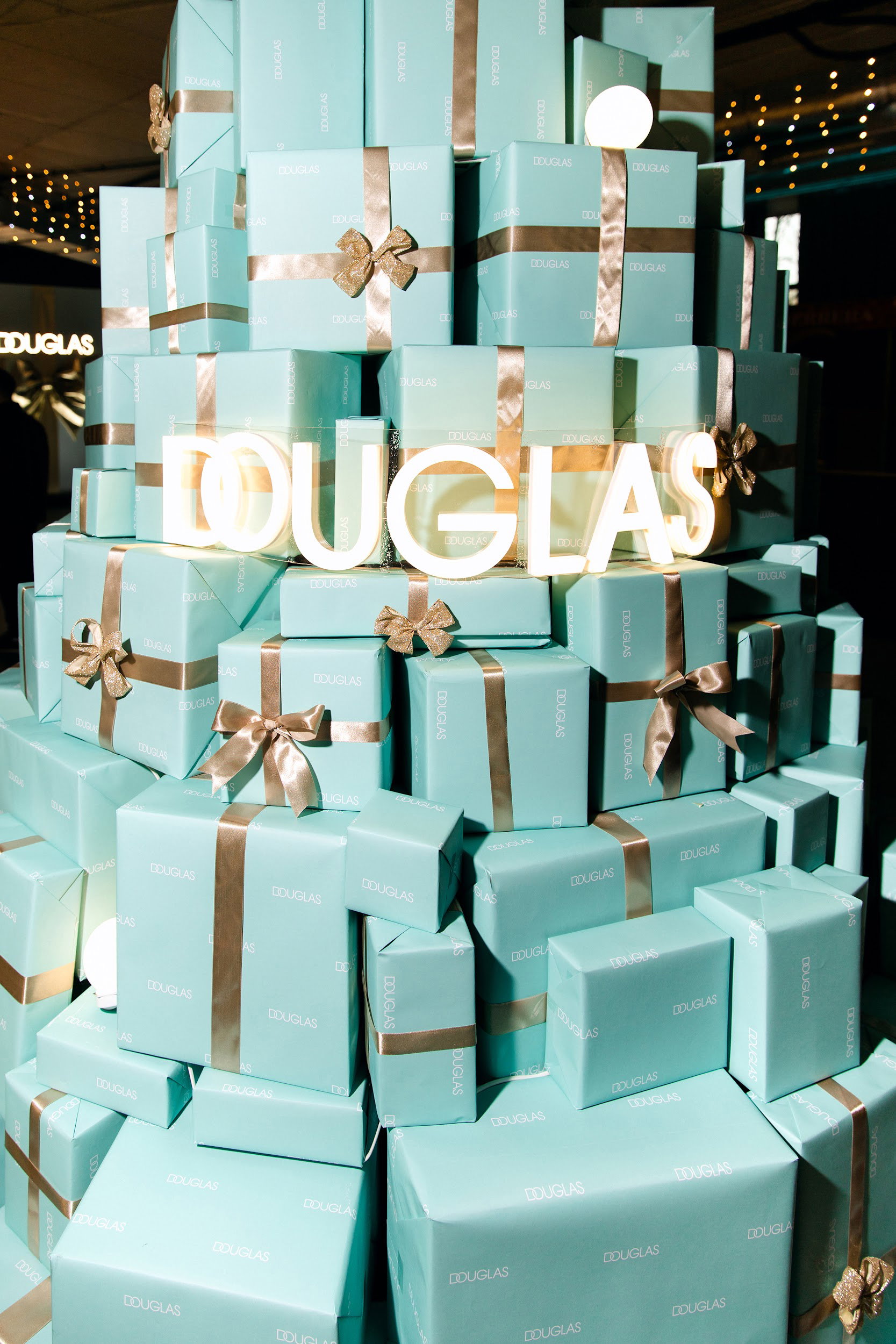 Douglas Pop Up