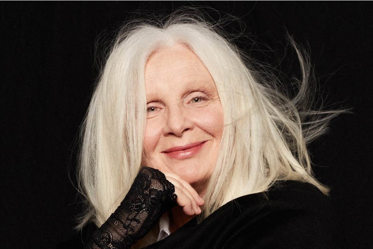 Magda Umer, VIVA! 7/2025.