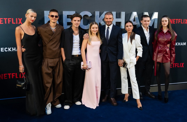 Mia Regan, Romeo Beckham, Cruz Beckham, Harper Beckham, David Beckham, Victoria Beckham, Brooklyn Beckham, Nicola Peltz