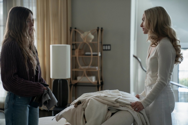 Sydney Sweeney, Amanda Seyfried, "The Housemaid" (2025)