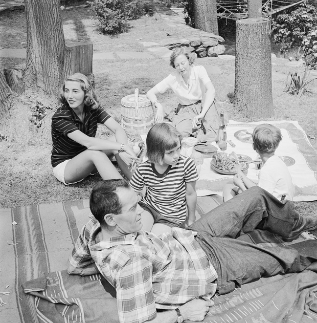The Henry Fonda Family Picnic