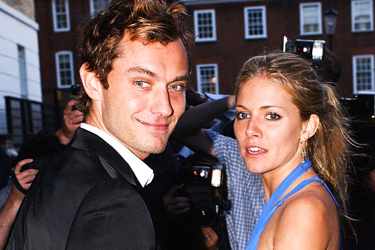Jude Law, Sienna Miller, 2006