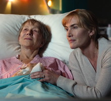 jamniki (2) Helen Mirren as June, Kate Winslet as Julia in "Goodbye June" (2025)