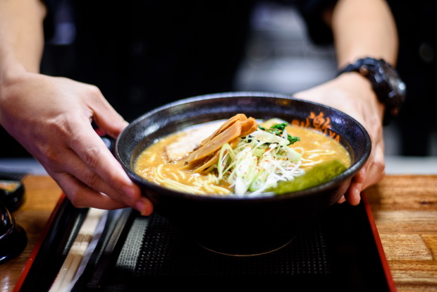 Ramen w 15 minut hitem Tiktoka