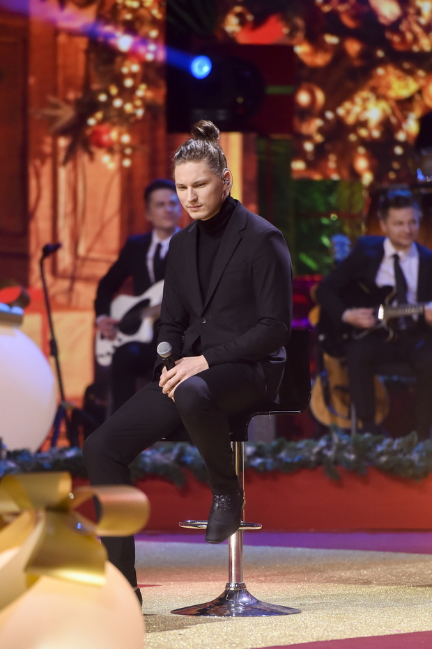Adam Stachowiak, "Gwiazdy dzieciom" - koncert mikołajkowy w TVP!, 2021