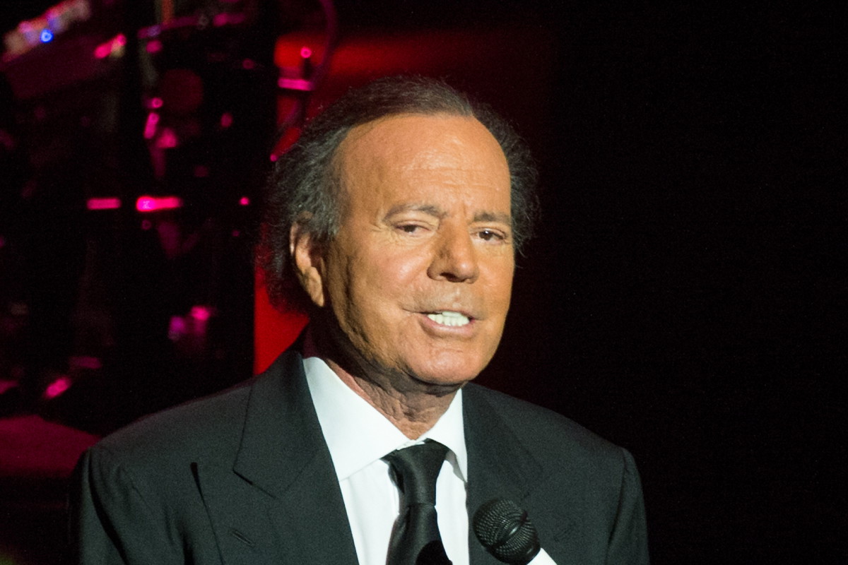jamniki (2) -Julio Iglesias, 2014 r.