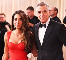George i Amal Clooney na Złotych Globach 2026