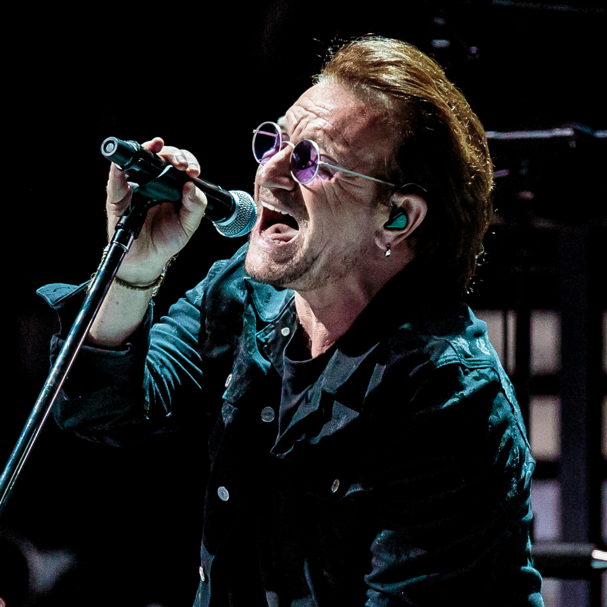 U2