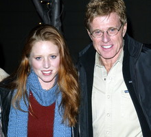 jamniki (2) - Robert Redford i Amy Redford, 2003 r.