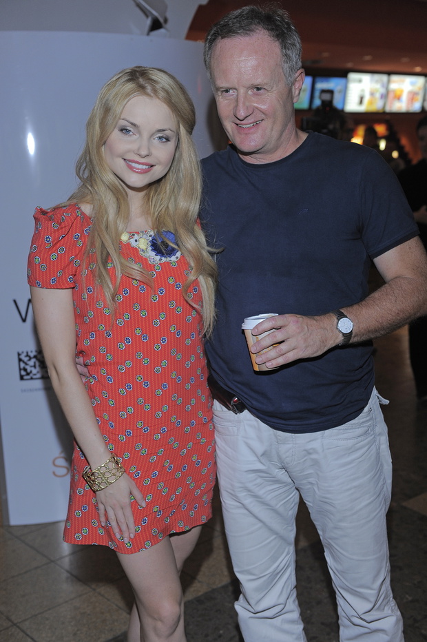 Iza Miko, Aleksander Mikołajczak