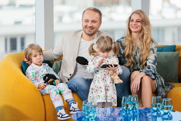 Adrian Szymaniak, Anita Szydlowska z dziećmi