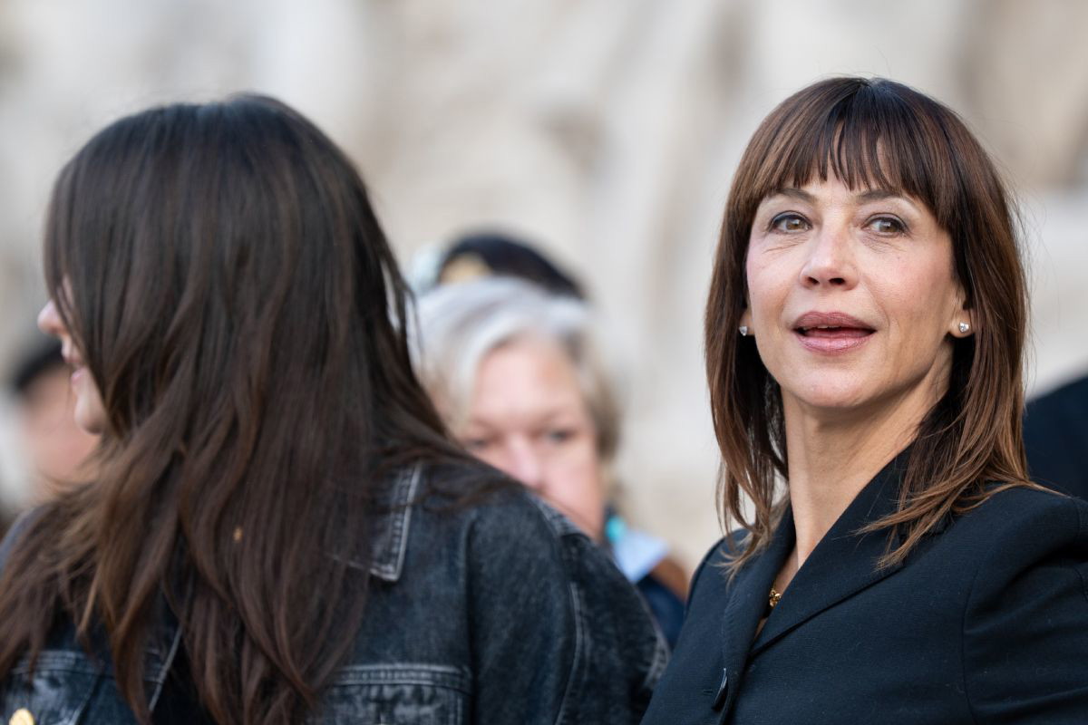 jamniki (2) -Juliette Lemley i Sophie Marceau,