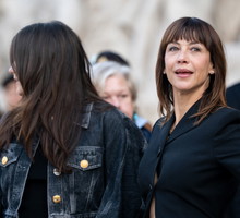 jamniki (2) -Juliette Lemley i Sophie Marceau,