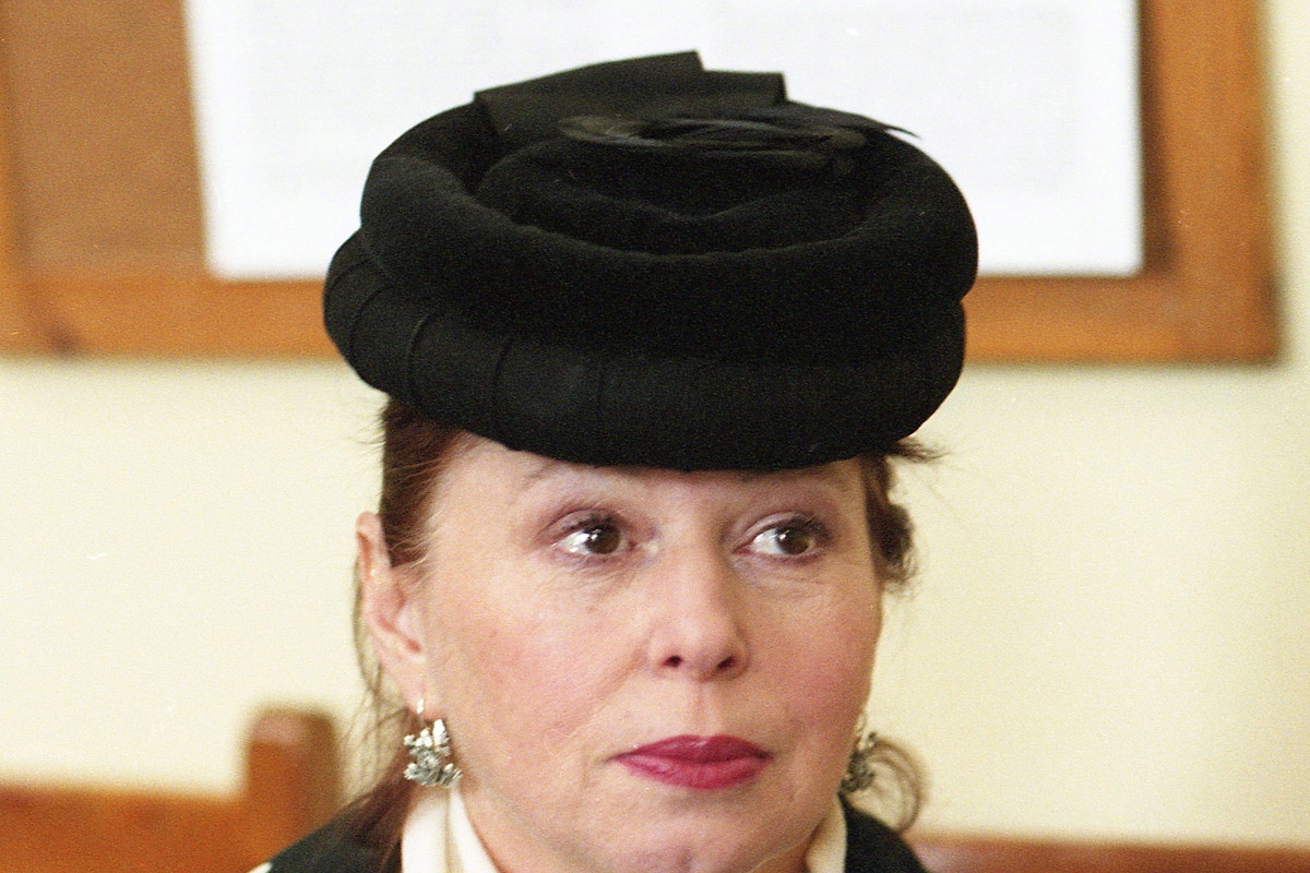 Ewa Złotowska, Polska 2000.