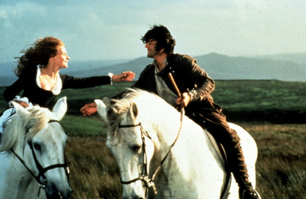 Juliette Binoche i Ralph Fiennes, Wichrowe Wzgórza 1992 r.