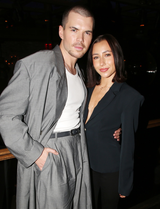 Luke Newton i Antonia Roumelioti