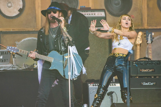 Billy Ray Cyrus i Miley Cyrus, 2019 r.