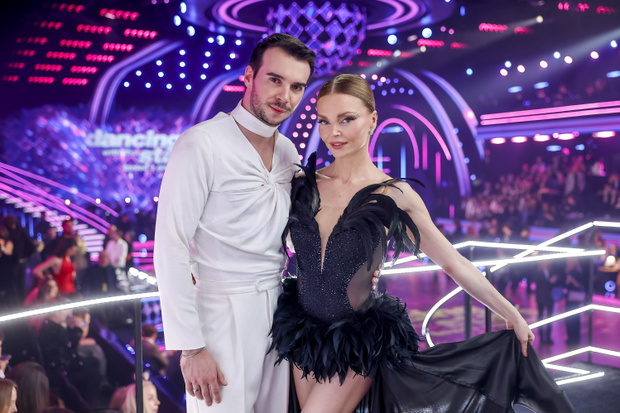 Albert Kosiński, Izabella Miko