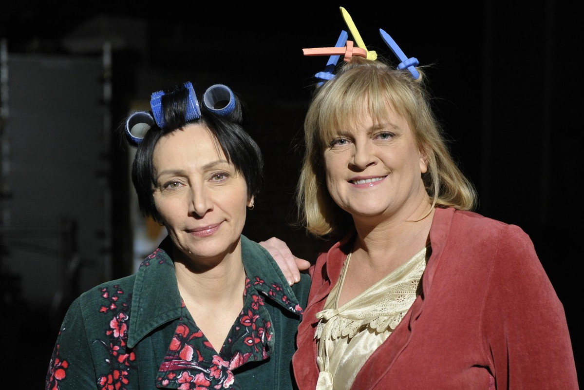 Renata Pałys, Marzena Kipiel-Sztuka, Świat według Kiepskich, Polska 2010.