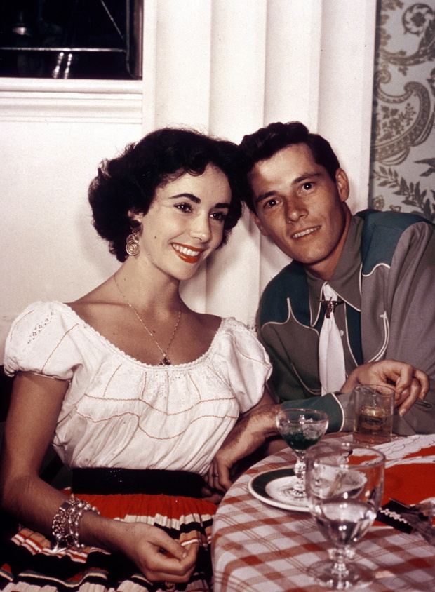 Liz Taylor and first husband Nicky Hilton 1950