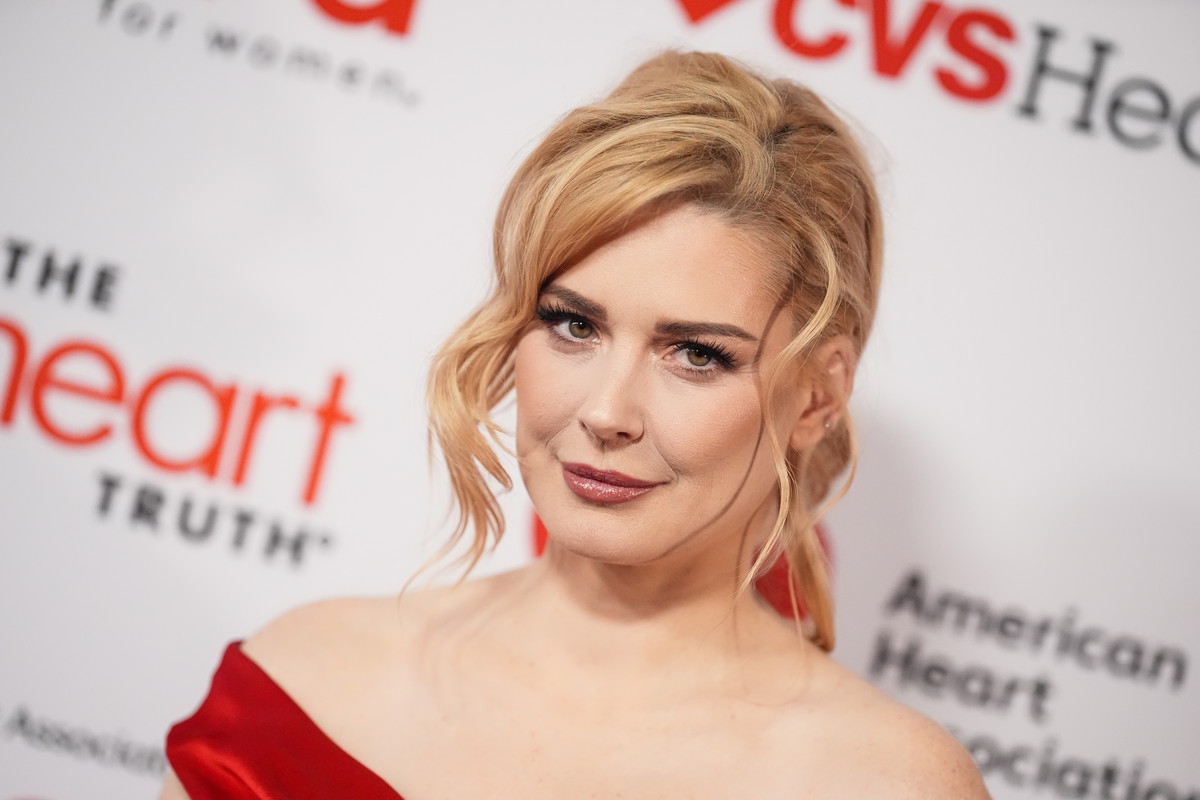 Alexandra Breckenridge