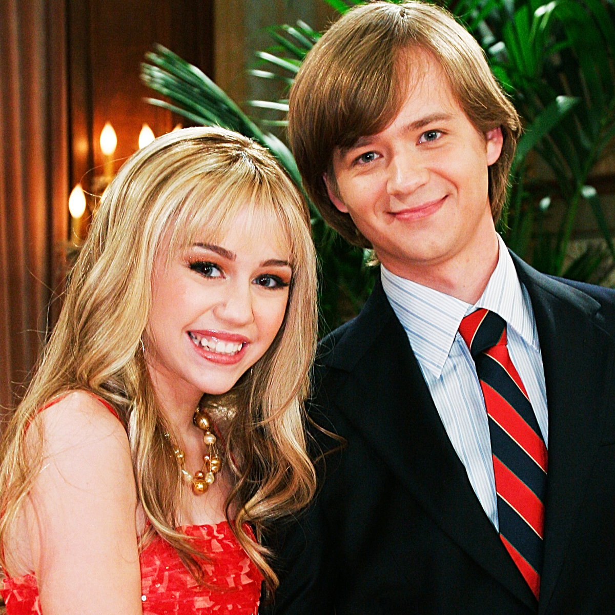 Miley Cyrus, Jason Earles