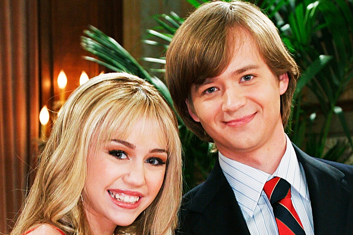 Miley Cyrus, Jason Earles