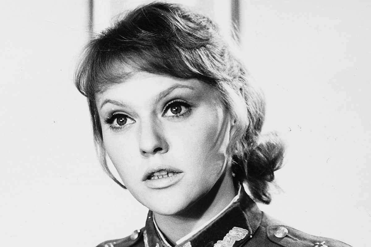 1969. Kadr z filmu "Rzeczpospolita babska" w rezyserii Hieronima Przybyla, n/z Jan Machulski, Aleksandra Zawieruszanka