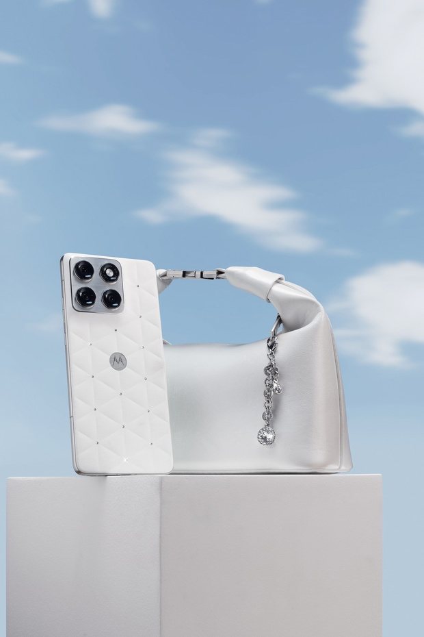 motorola edge 70 COY