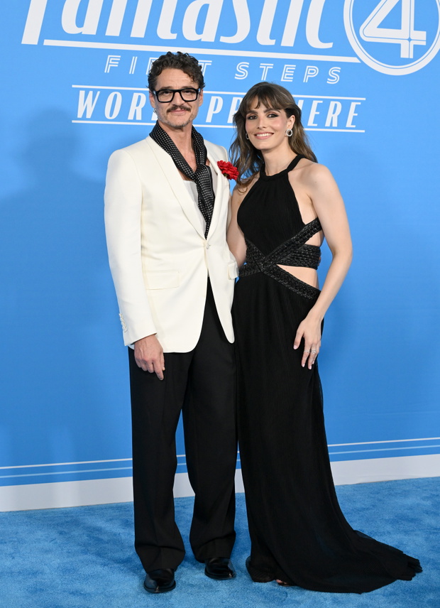 Pedro Pascal, Lux Pascal