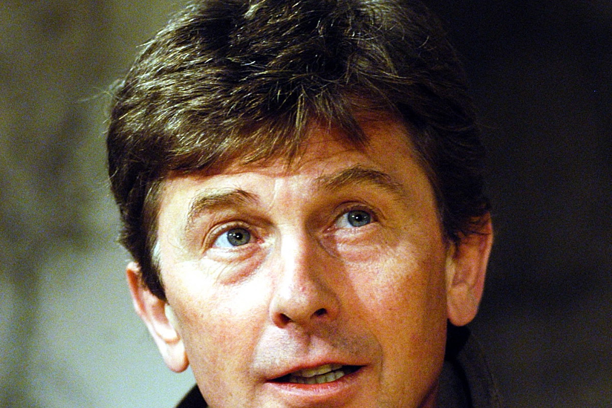 WARSZAWA 11.05.2004 r.Teatr Ochoty.Christo Bojczew "Pułkownik - Ptak".Reżyseria Tomasz Mędrzak. Podczas próby Tomasz Mędrzak.